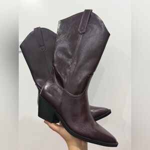 Soda Women's Pointed Western Mid-Calf Boots in Burgundy